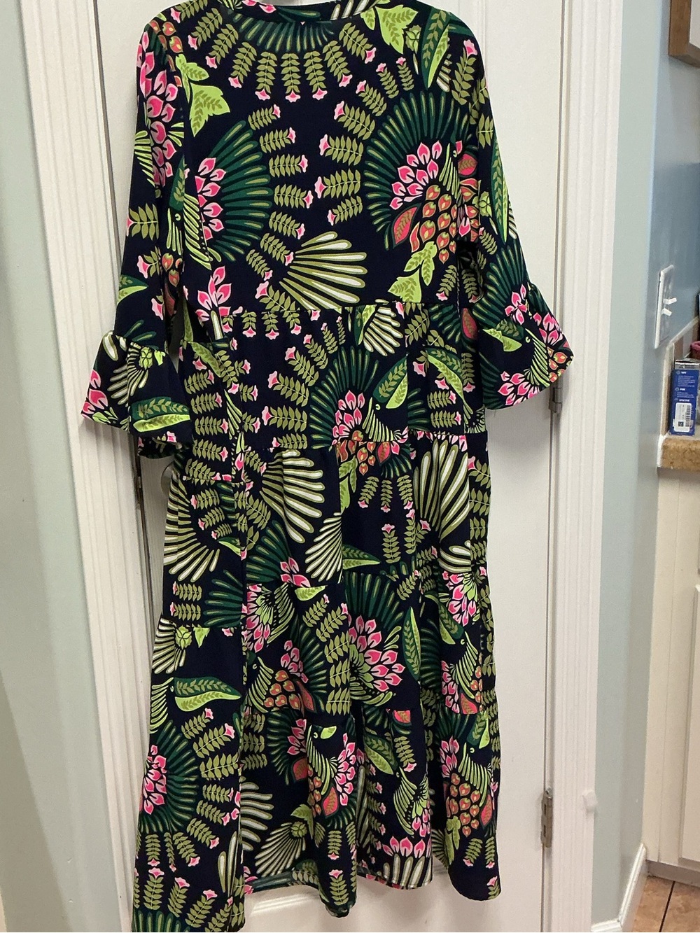 Michelle McDowell SZ XL Maxi Navy Dress Pink/green Florals Vneck 3/4 Bell Vacay - Picture 4 of 10